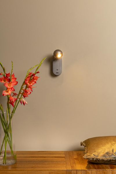 Lucide MONTANA - Wall light - LED - CCT - 1x6,3W 2700K/4000K - With USB charging point - Grey iron - Premium